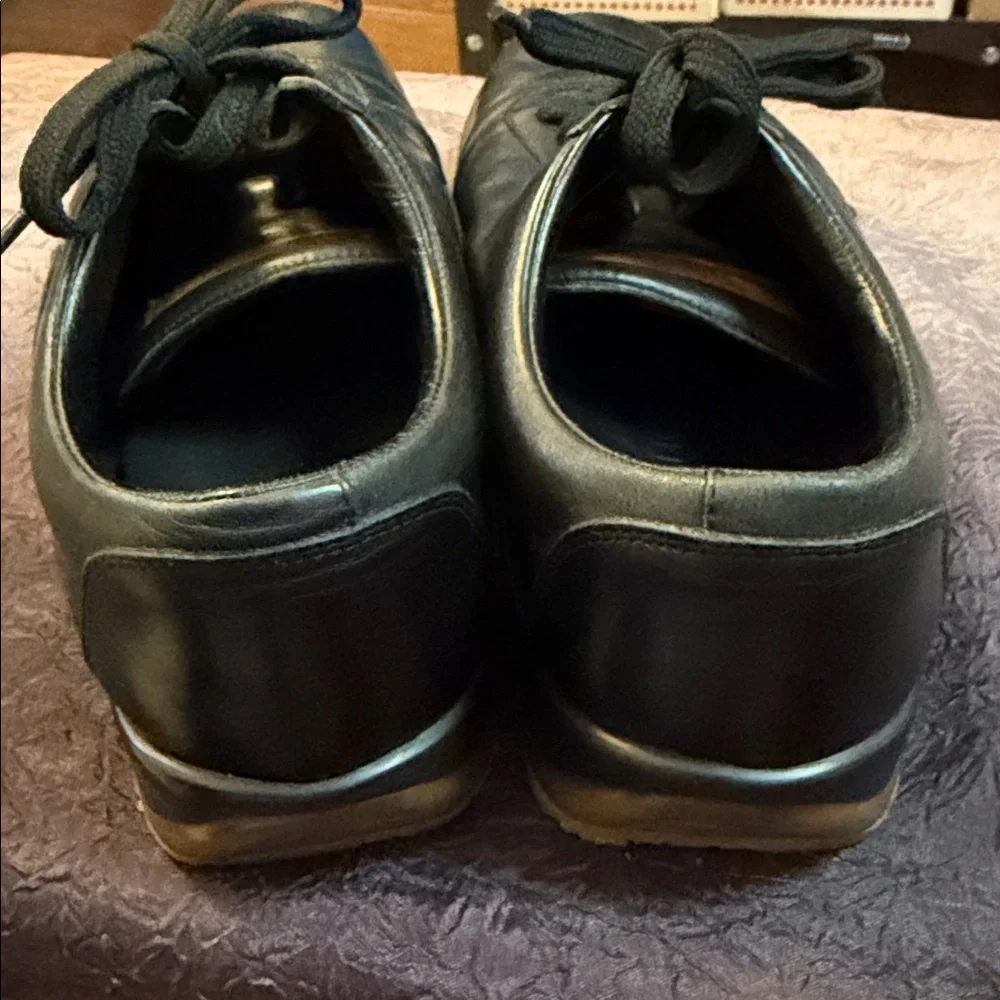 Authentic Louis Vuitton black sneakers 36 EU‎ 6 US